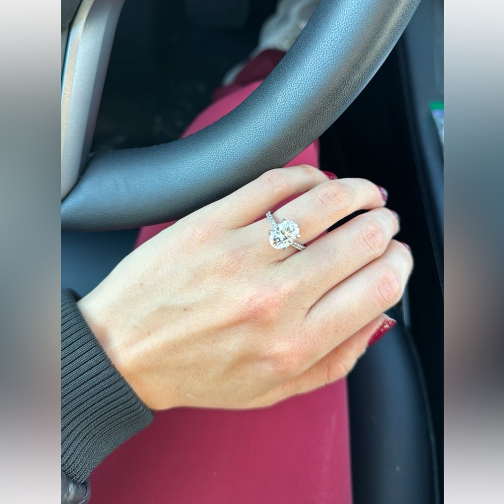 Jared jewelry Moissanite Oval engagement Ring